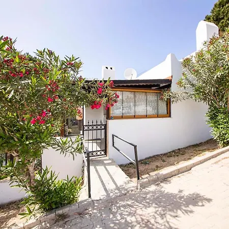 Holiday home Invigorating With Balcony, Terrace And Backyard In Bodrum *
